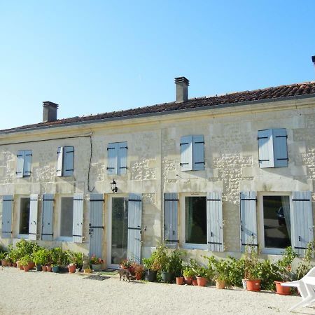 Bed and Breakfast Maison Lavande Saint-Jean-dʼAngély Exteriér fotografie