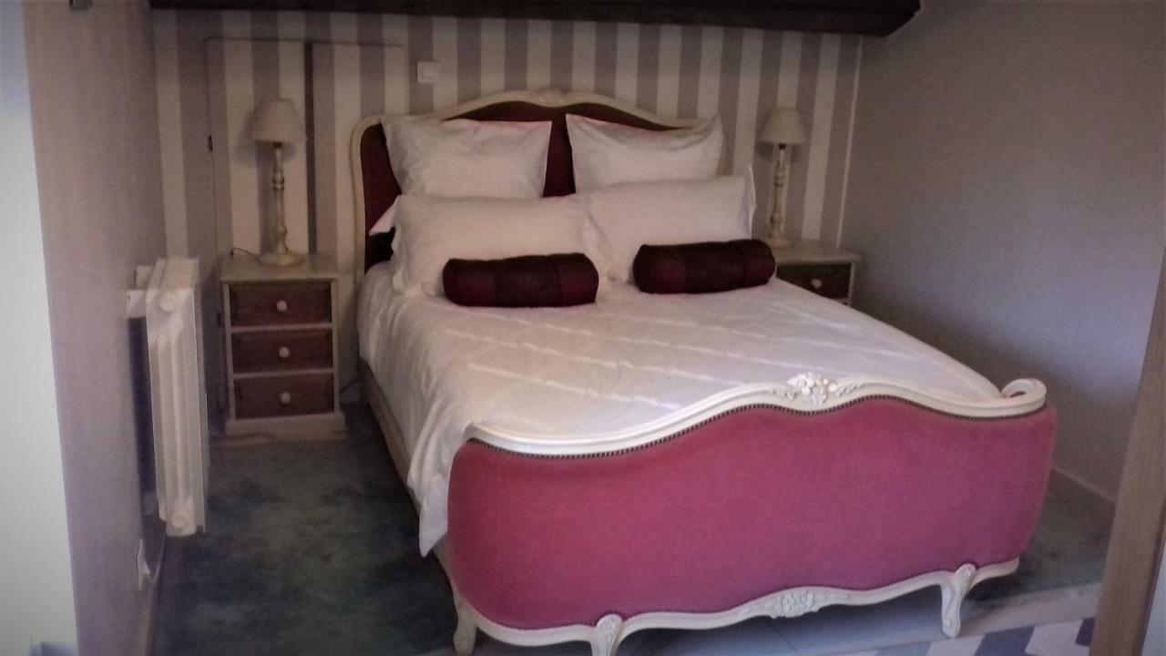 Bed and Breakfast Maison Lavande Saint-Jean-dʼAngély Exteriér fotografie
