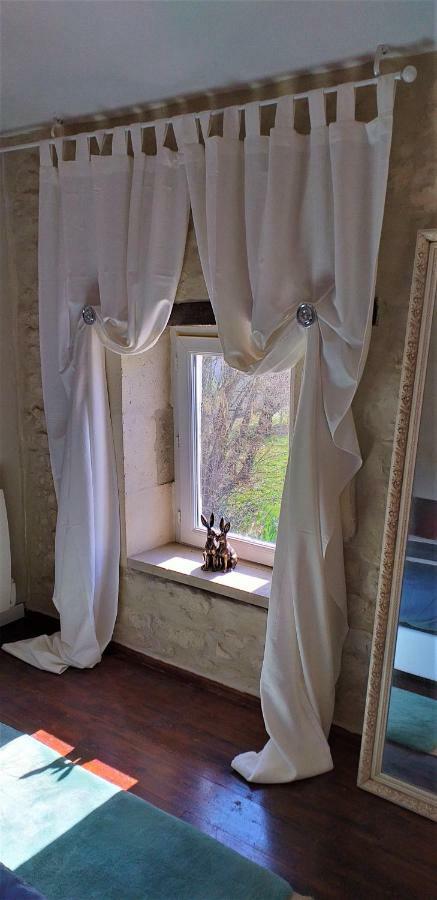 Bed and Breakfast Maison Lavande Saint-Jean-dʼAngély Exteriér fotografie